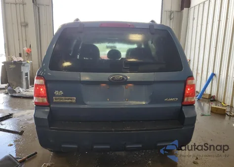 2009 Ford Escape Xlt z USA, uszkodzony, nr VIN 1FMCU93G19KC02230
